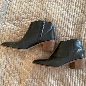 Madewell Black Zip-up Bootie